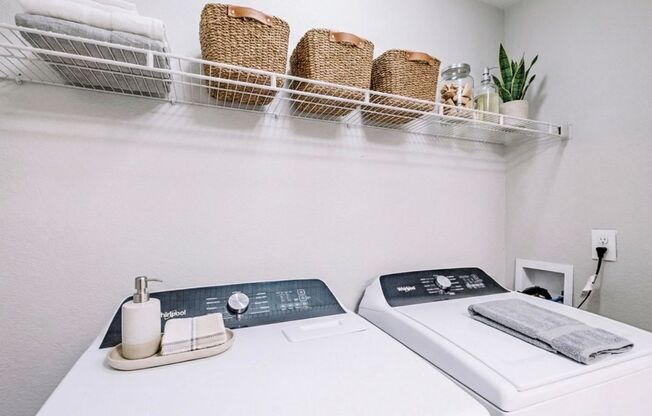 2 beds, 2 baths, 1,000 sqft, $1,450, Unit 2041