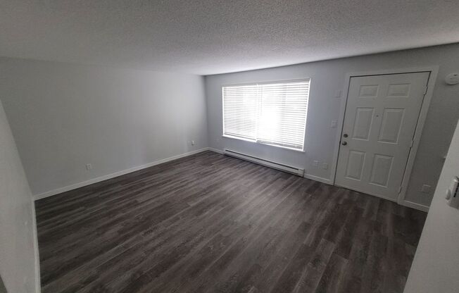 2 beds, 1 bath, 780 sqft, $1,575