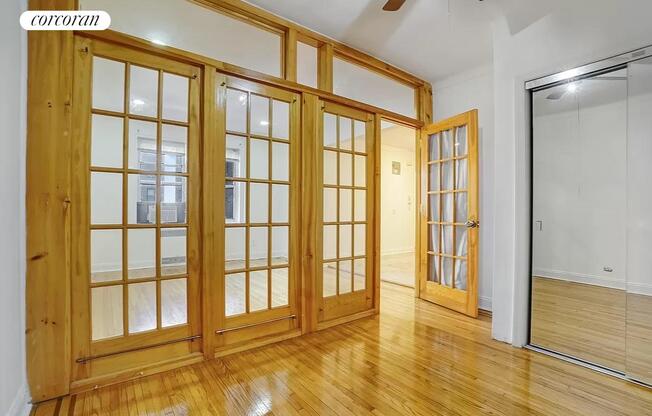 76 15 35 AVE
