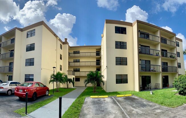 AVAILABLE NOW: For Rent - 2/2 Apartment for $2,100 in Kendall