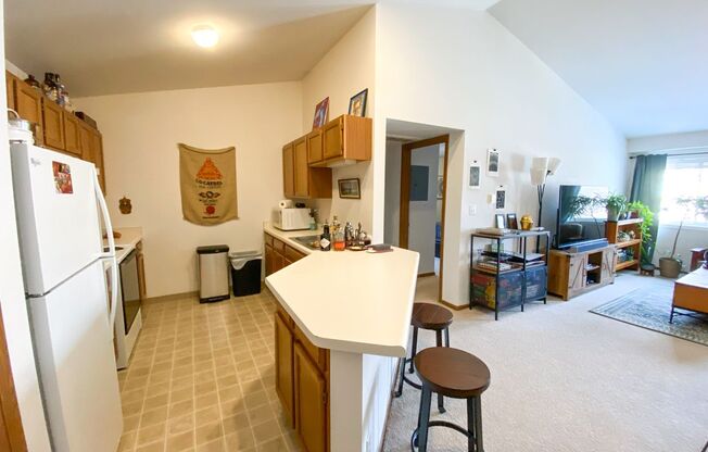 1 bed, 1 bath, 708 sqft, $765, Unit 202