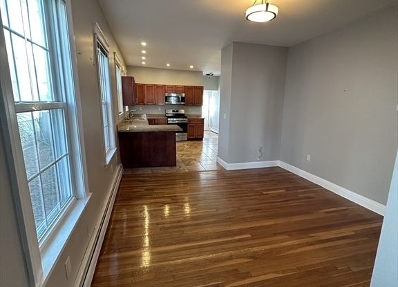 2 beds, 1 bath, 1,000 sqft, $2,850, Unit 1