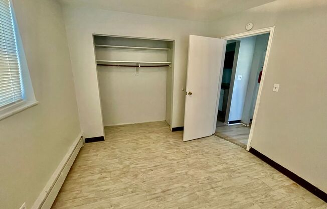 Glen Oaks Apartments