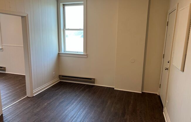 1 bed, 1 bath, $795, Unit 2