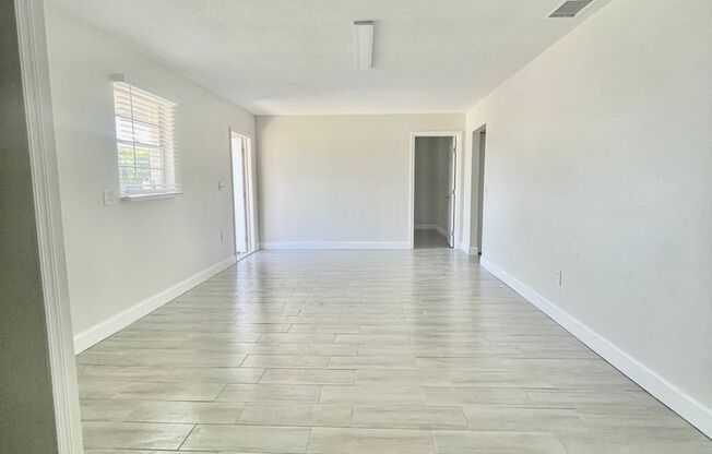 NEWLY RENOVATED SINGLE LEVEL 3 BEDROOM UNITS ON A QUIET STREET