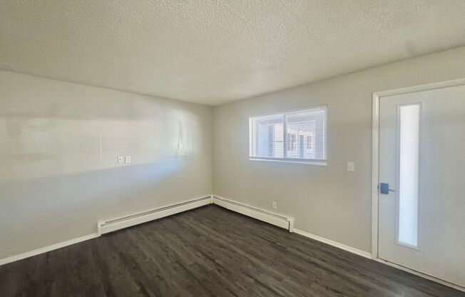 1 bed, 1 bath, 472 sqft, $1,045, Unit Unit 106