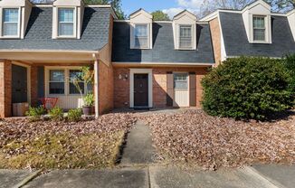 Beautifully Remodeled 3-Bedroom Townhouse in Newport News!