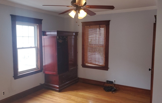 2 beds, 1 bath, 1,300 sqft, $2,900, Unit 2