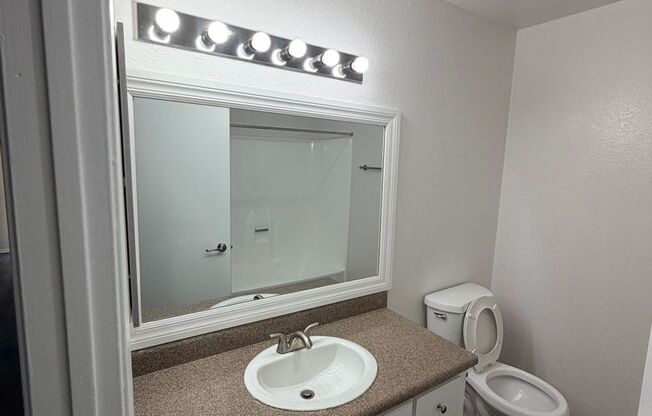 1 bed, 1 bath, 750 sqft, $2,255, Unit 716