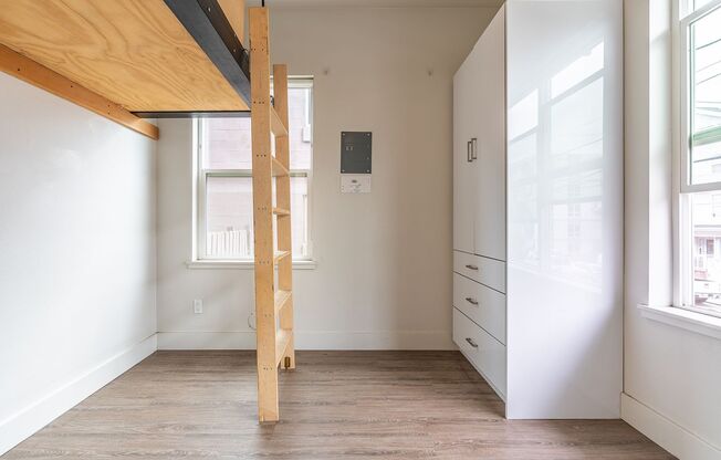 Studio, 1 bath, $799