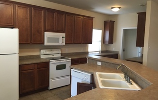 3 beds, 2 baths, $1,725