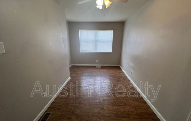 7064 Mitchell Ave