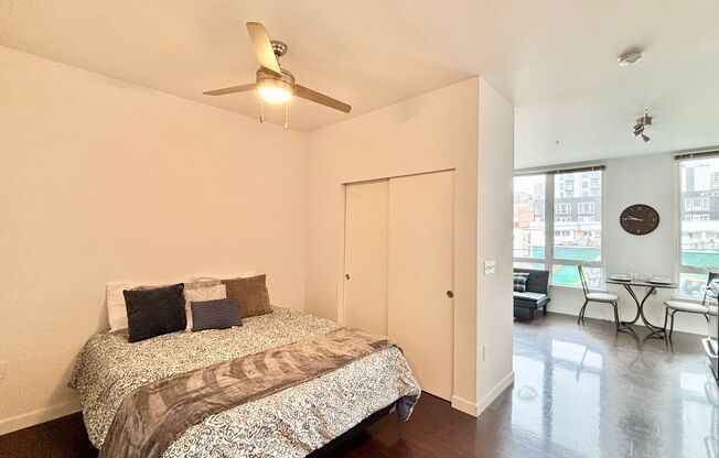 Studio, 1 bath, 547 sqft, $1,495, Unit 205