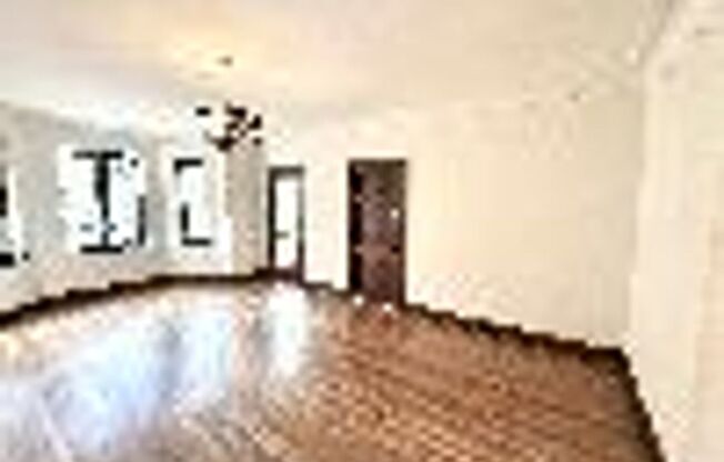 3319 Pine Street Unit 7