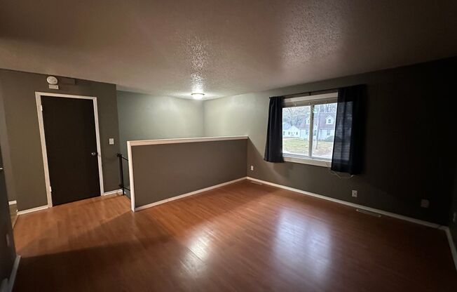 2 beds, 1 bath, 1,000 sqft, $1,050, Unit 248 Grand Blvd.