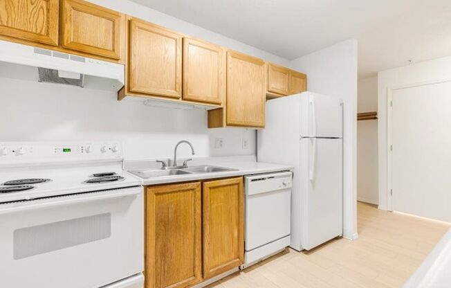 1 bed, 1 bath, 547 sqft, $1,350, Unit 32