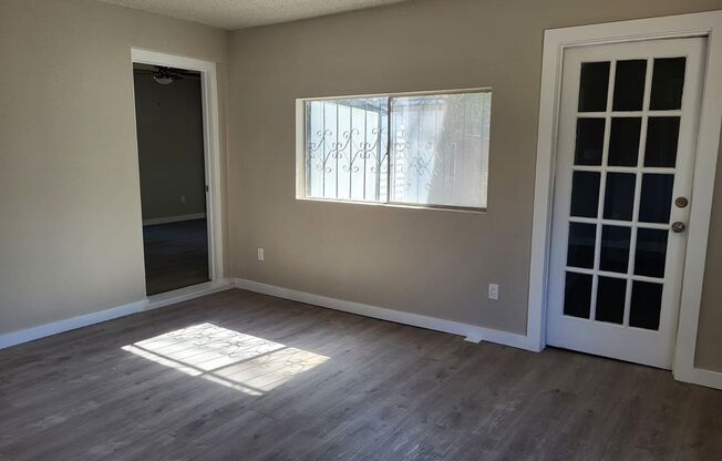 Mid-Century Home Ready for Move-In