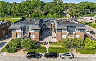 Balsam Avenue Apartments - The Courts