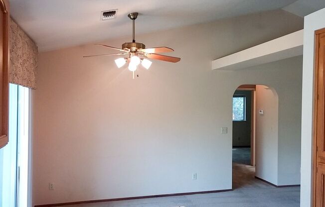 $500 MOVE IN SPECIAL OFF FIRST MONTHS RENT.