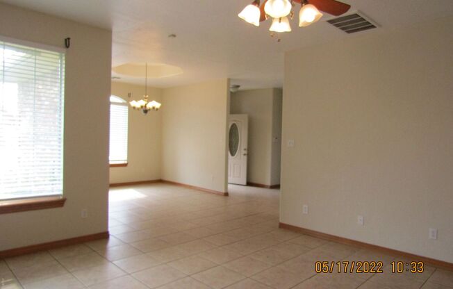 3 beds, 2 baths, $1,550