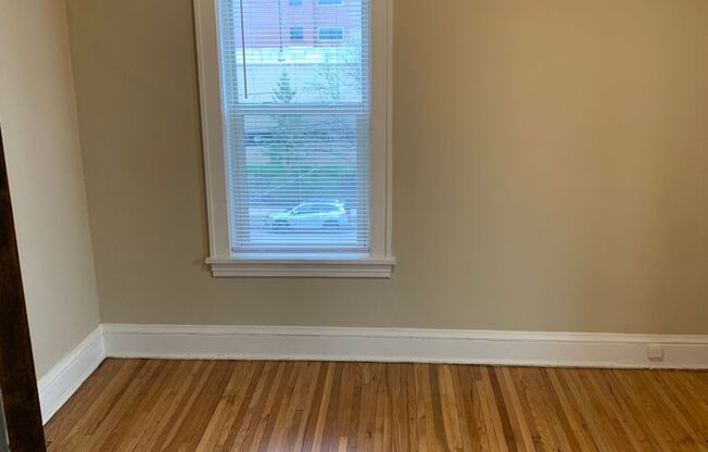2 beds, 1 bath, $1,399, Unit 2809-310