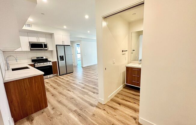 3 beds, 3 baths, 1,500 sqft, $4,579, Unit 404