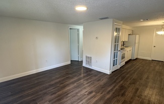 919 34 AVE W
