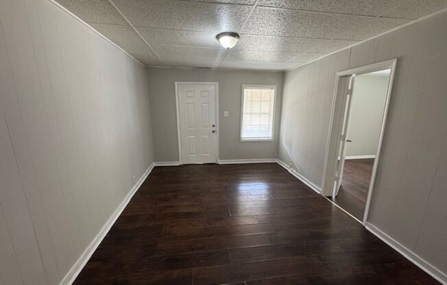 Newly Available 3 BR/ 1.5 Bath!!