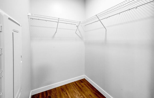 2 beds, 2 baths, 960 sqft, $2,250, Unit 514