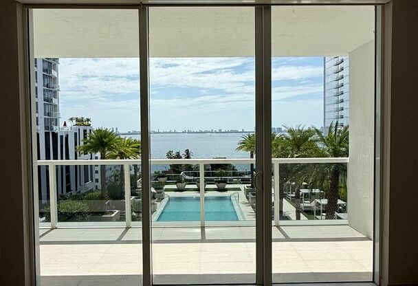 3 beds, 3 baths, $6,200, Unit Unit #802
