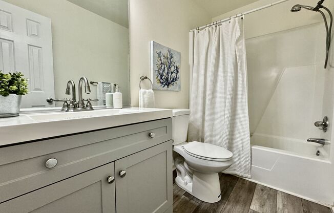 3 beds, 2.5 baths, $2,150