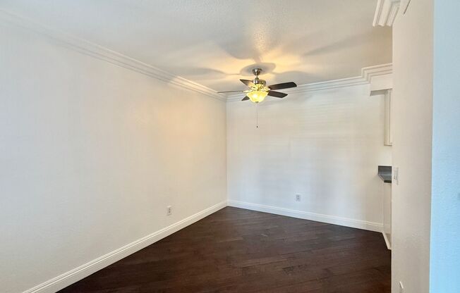 1 bed, 1 bath, $1,250, Unit # 2011