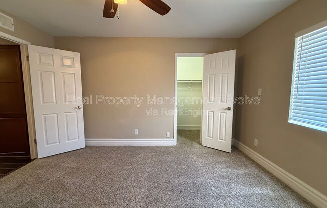 1 bed, 1 bath, 749 sqft, $1,100, Unit Unit 288