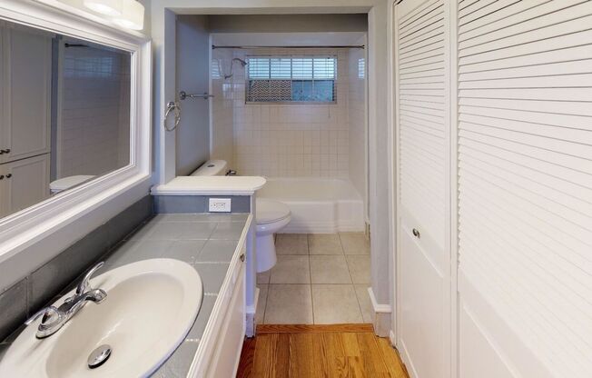 1 bed, 1 bath, 500 sqft, $999, Unit 222