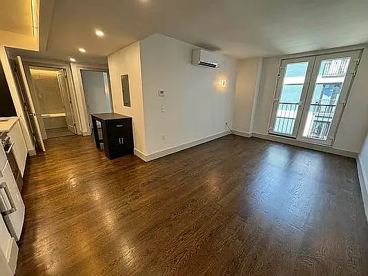 150 LENOX RD