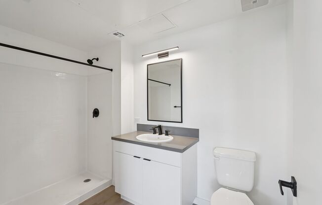 2 beds, 1 bath, 786 sqft, $1,917, Unit 301