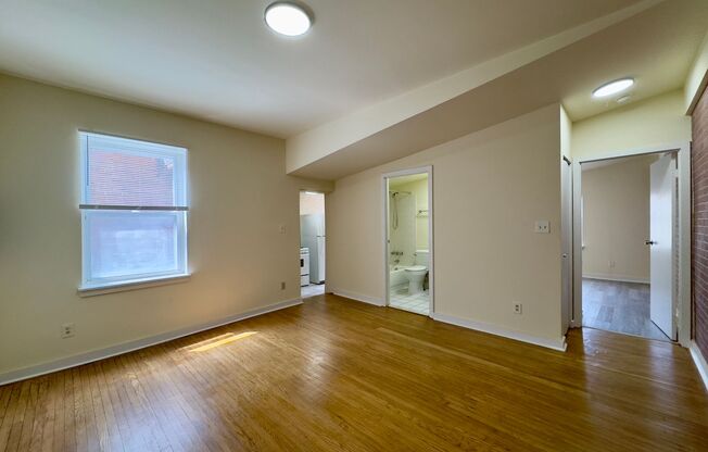 2100 2102 MARYLAND AVE