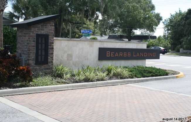 Large 3/3/2 Townhome Carrollwood
