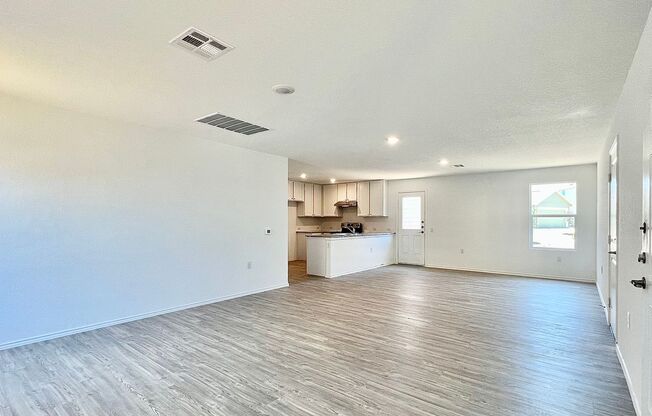Charming Single-Story Home in Mission del Lago
