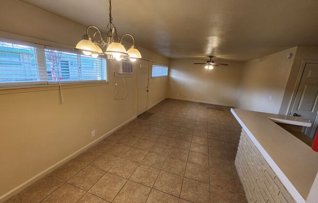 2 beds, 1 bath, 800 sqft, $875, Unit 68