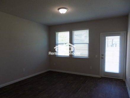 1508 GROPIUS LN