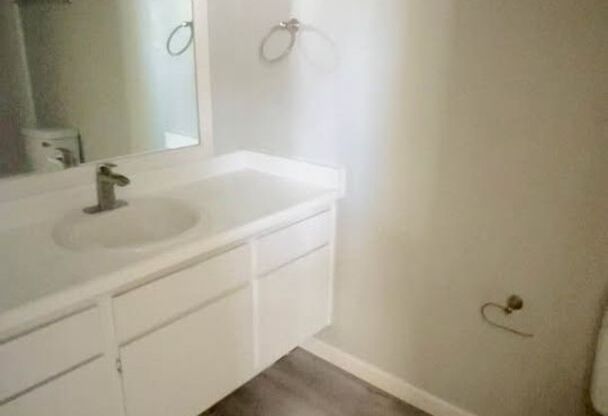 Henderson Townhomes (HT)