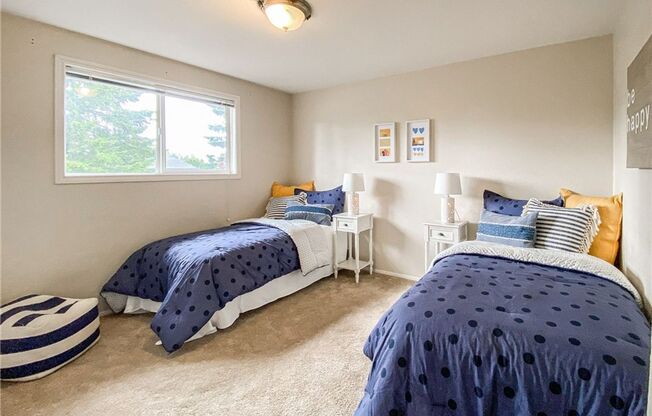 5 beds, 3 baths, $3,900