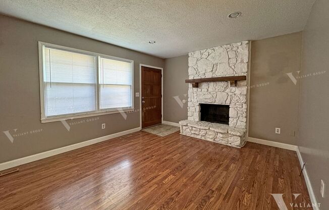 2 beds, 2 baths, $1,195, Unit A