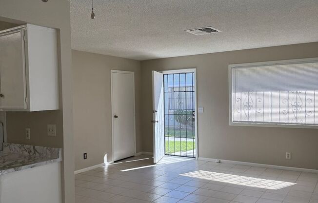 3619 Villa Knolls East