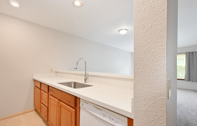 Sophistication and Comfort in this 2-bedroom, 2-bathroom Condo