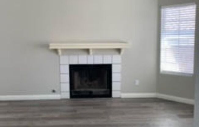 Highly Upgraded Single Story in Laughlin!!