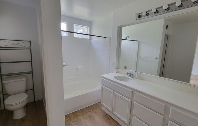 3 bd / 2.5 bath townhouse in Chula Vista