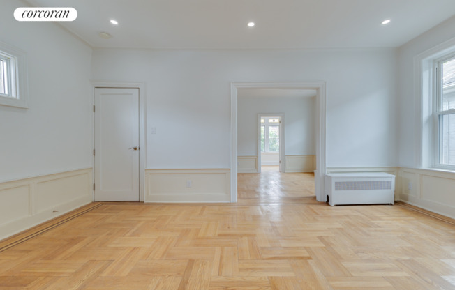 152 E 53 ST