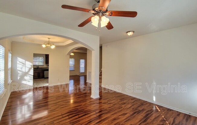 4812 KENNEBECK AVE